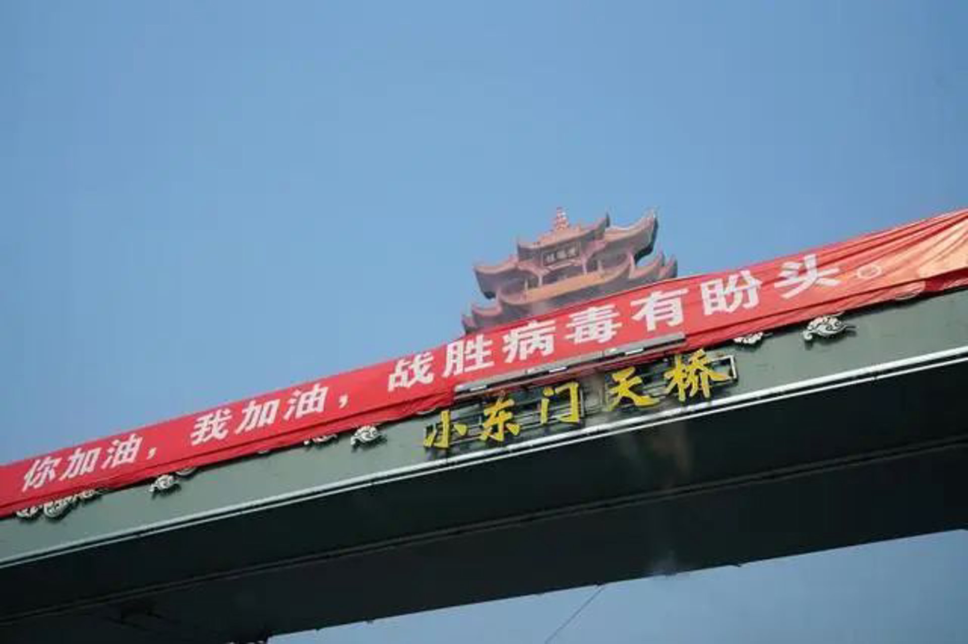 毕业季：高校学子的青春启航